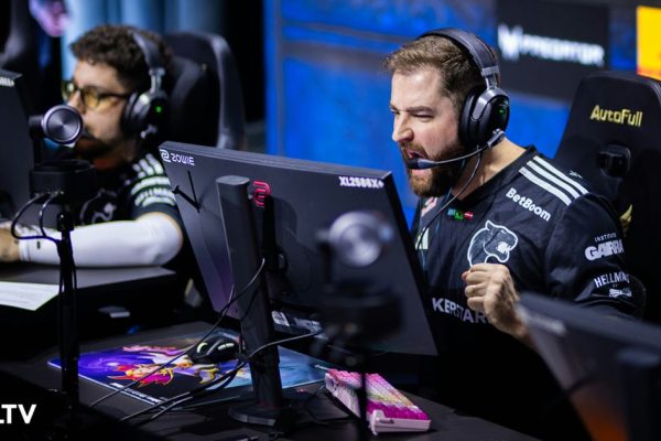 FURIA celebra classificação para semifinal do IEM Cologne Major 2026 contra a 9z